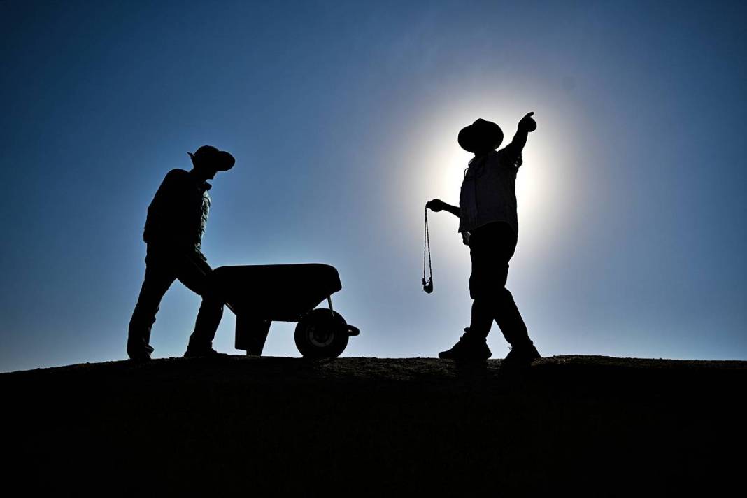 Odanın içindeki yığın, arkeologları şaşkına çevirdi! Urartular neden gizlemiş olabilir? 19